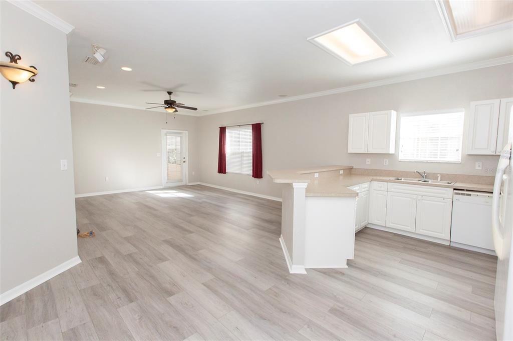 En Renta: $1,995 (3 camas, 2 baños, 1380 Pies cuadrados)