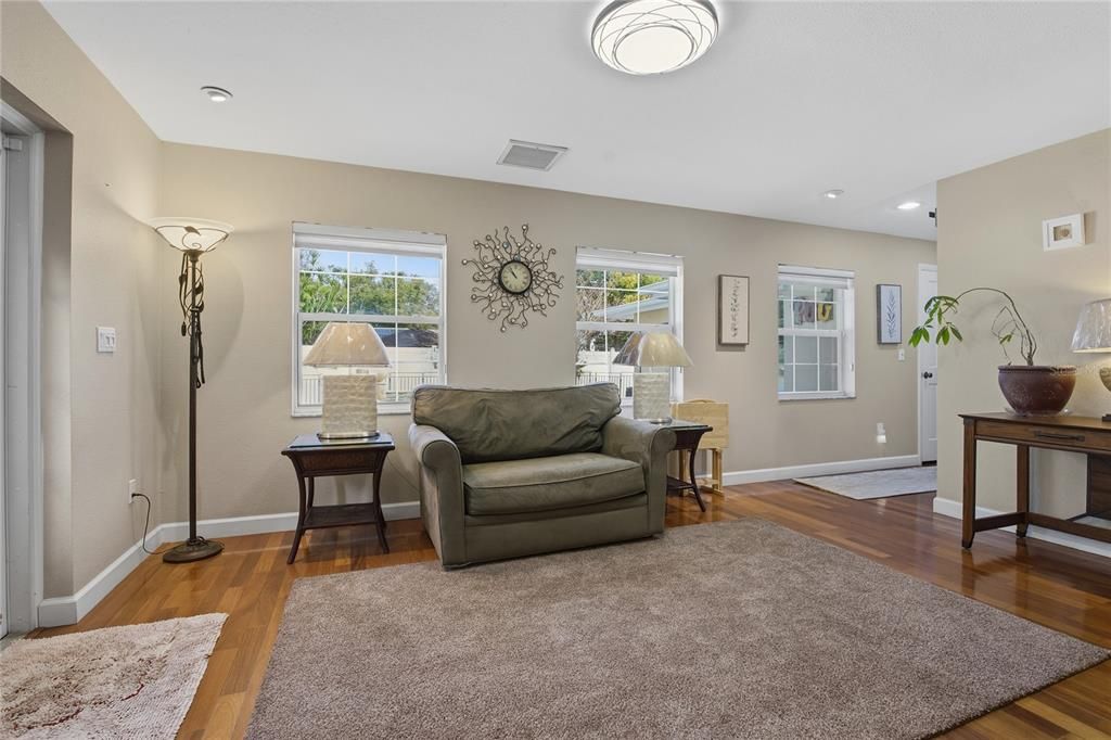 На продажу: $624,990 (3 спален, 2 ванн, 2257 Квадратных фут)