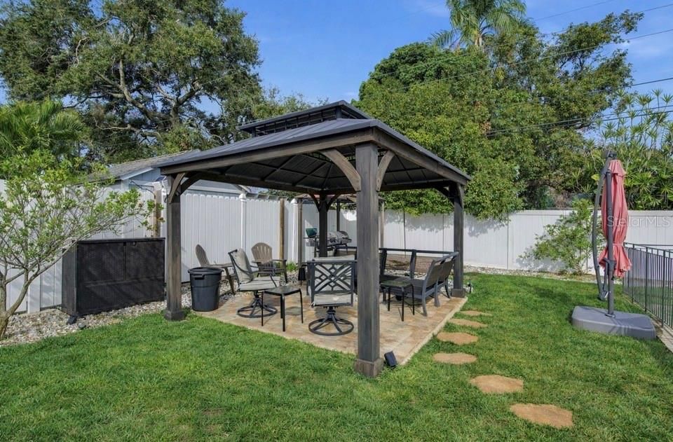 На продажу: $624,990 (3 спален, 2 ванн, 2257 Квадратных фут)