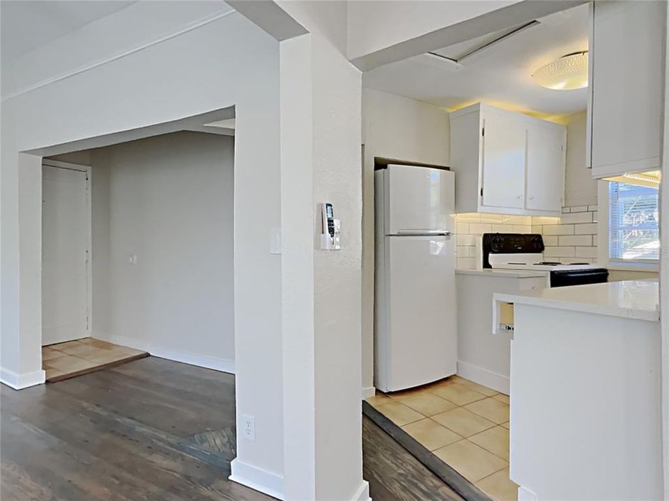 For Rent: $1,995 (1 beds, 1 baths, 740 Square Feet)