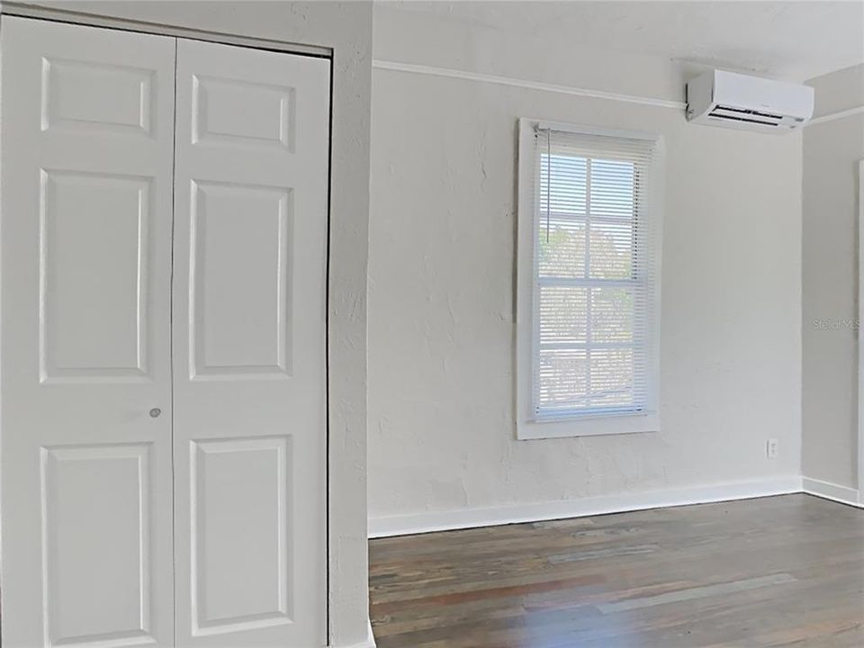 For Rent: $1,995 (1 beds, 1 baths, 740 Square Feet)