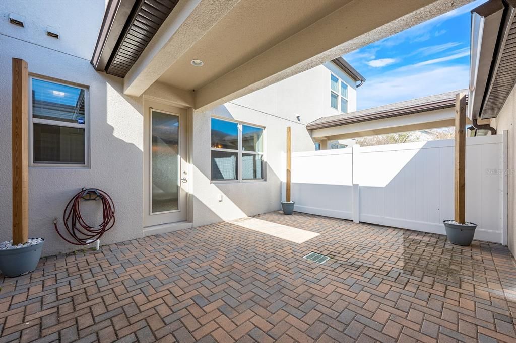 For Sale: $370,000 (2 beds, 2 baths, 1456 Square Feet)