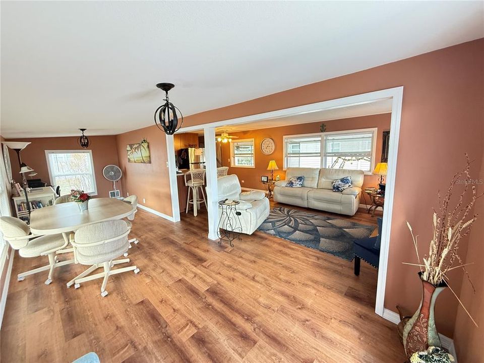 En Venta: $99,000 (2 camas, 1 baños, 880 Pies cuadrados)