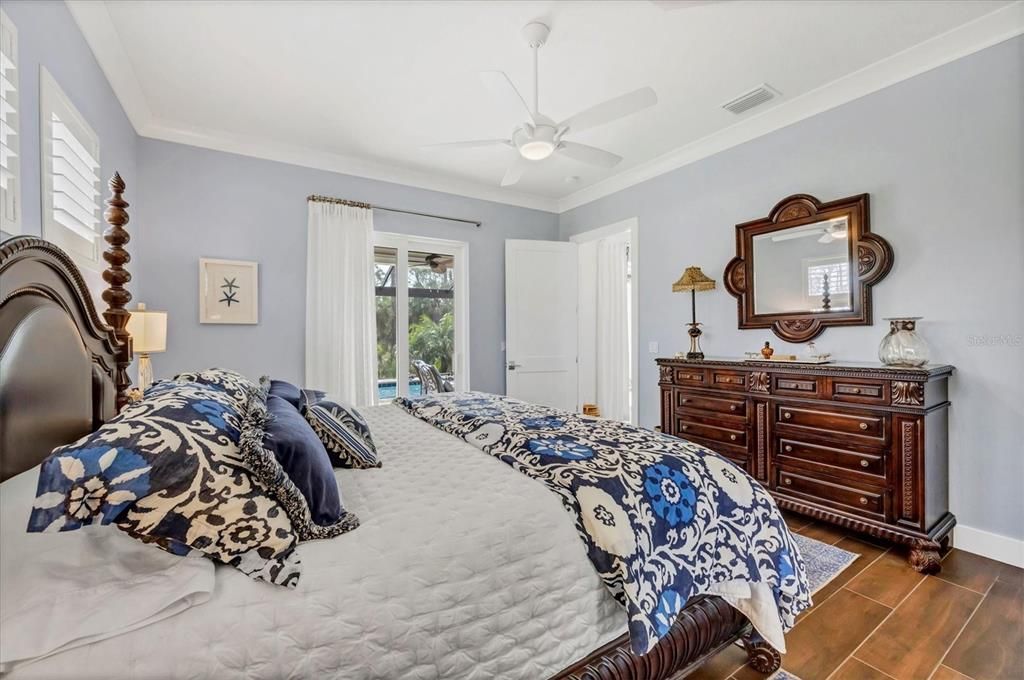 На продажу: $769,900 (4 спален, 2 ванн, 2314 Квадратных фут)