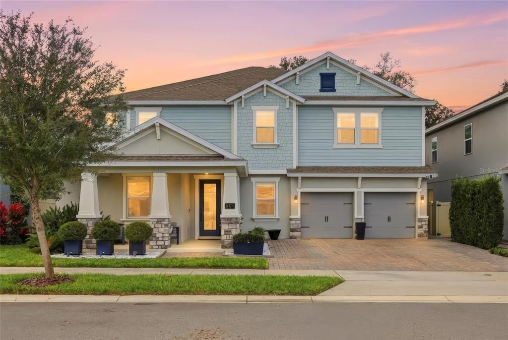 На продажу: $900,000 (7 спален, 4 ванн, 4720 Квадратных фут)