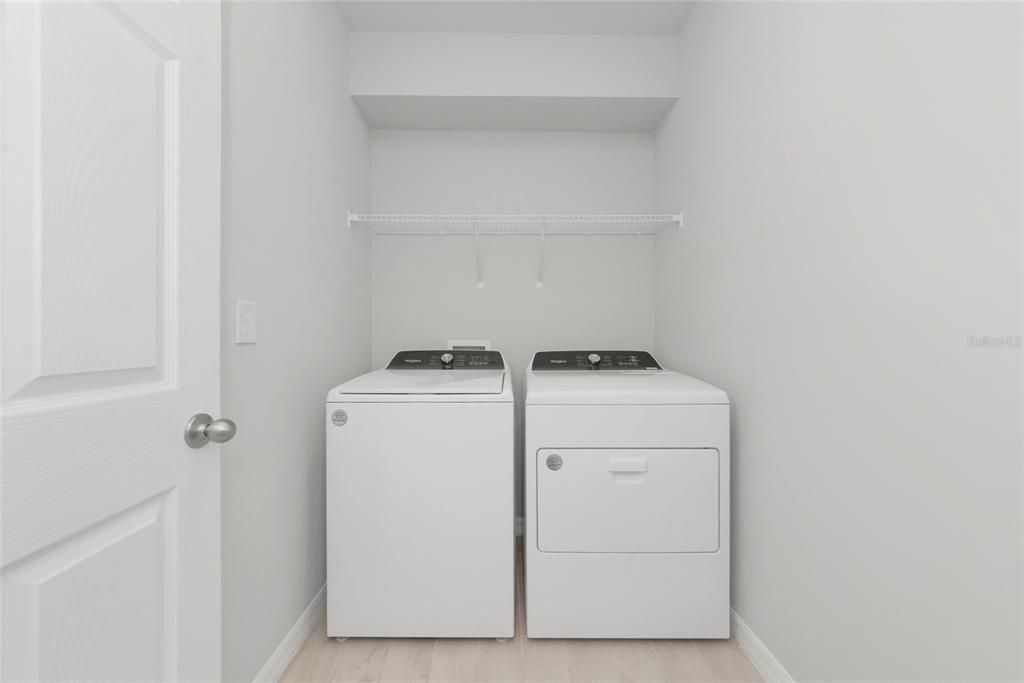 For Sale: $435,000 (4 beds, 3 baths, 2032 Square Feet)