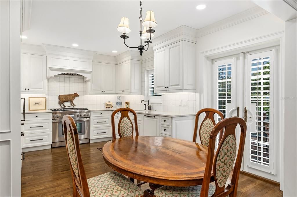 На продажу: $1,100,000 (2 спален, 2 ванн, 2078 Квадратных фут)