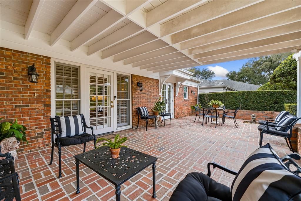 На продажу: $1,100,000 (2 спален, 2 ванн, 2078 Квадратных фут)