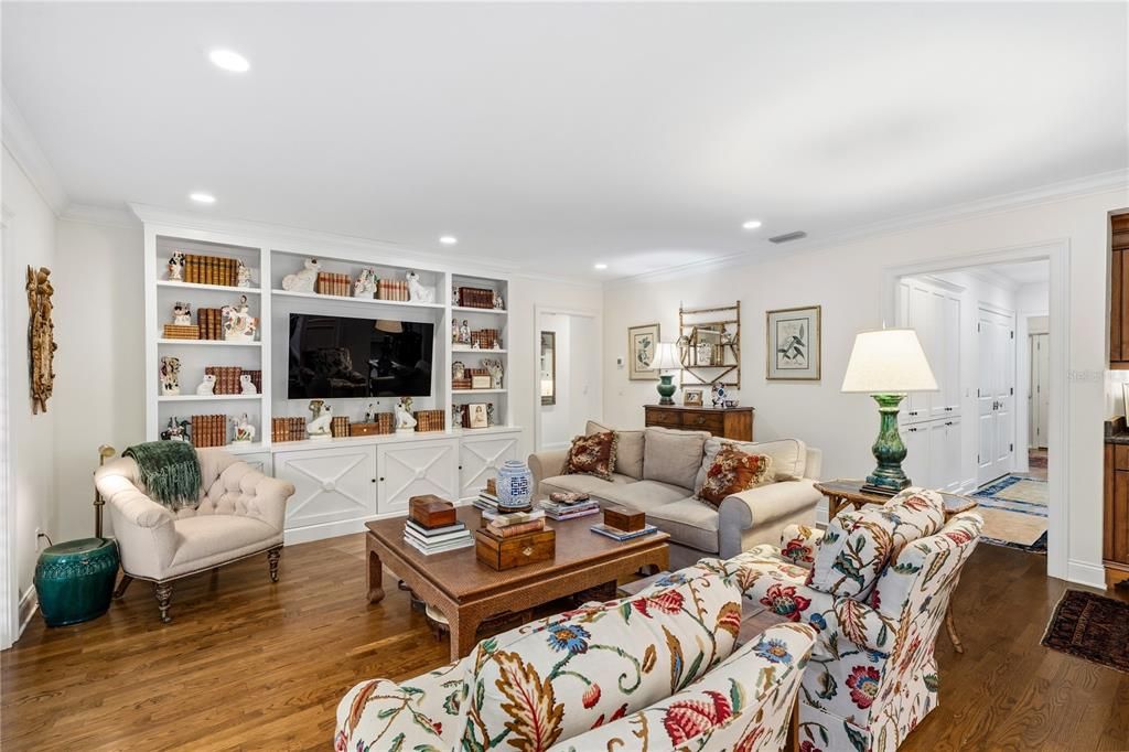 На продажу: $1,100,000 (2 спален, 2 ванн, 2078 Квадратных фут)