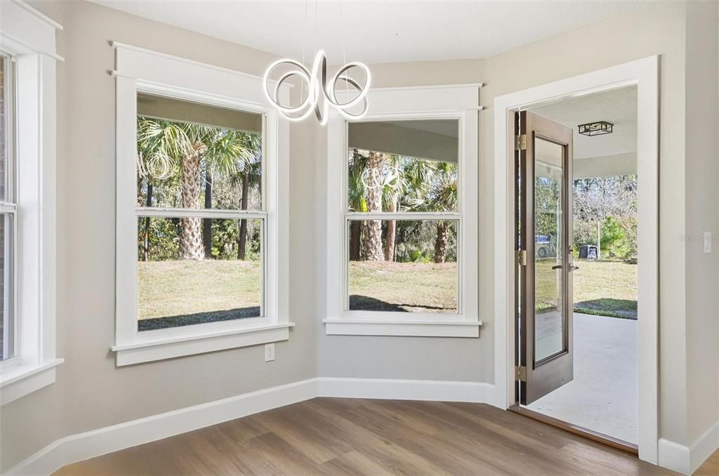 En Venta: $329,900 (3 camas, 2 baños, 1576 Pies cuadrados)