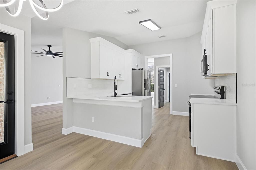 En Venta: $329,900 (3 camas, 2 baños, 1576 Pies cuadrados)