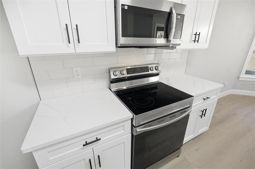 En Venta: $329,900 (3 camas, 2 baños, 1576 Pies cuadrados)