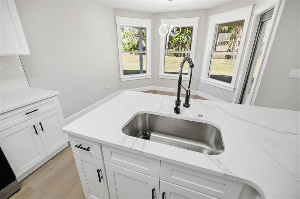 En Venta: $329,900 (3 camas, 2 baños, 1576 Pies cuadrados)