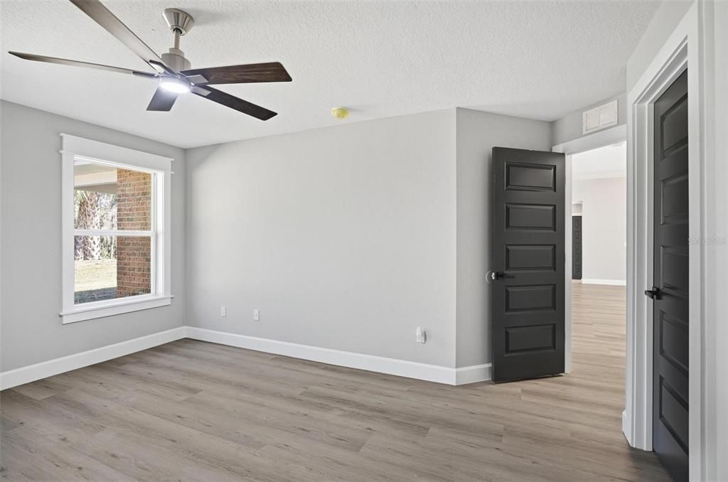 En Venta: $329,900 (3 camas, 2 baños, 1576 Pies cuadrados)