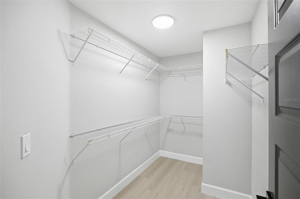 En Venta: $329,900 (3 camas, 2 baños, 1576 Pies cuadrados)