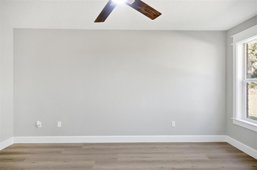 En Venta: $329,900 (3 camas, 2 baños, 1576 Pies cuadrados)