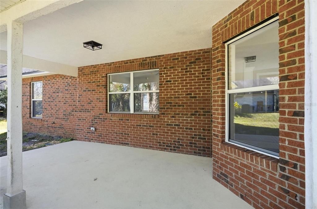 En Venta: $329,900 (3 camas, 2 baños, 1576 Pies cuadrados)