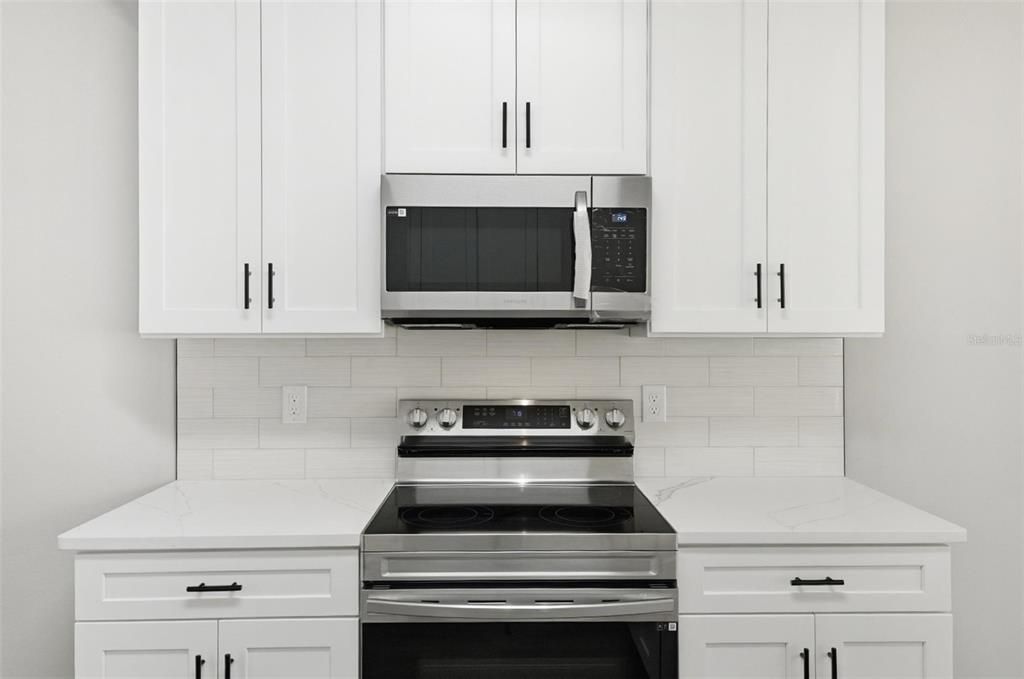 En Venta: $329,900 (3 camas, 2 baños, 1576 Pies cuadrados)