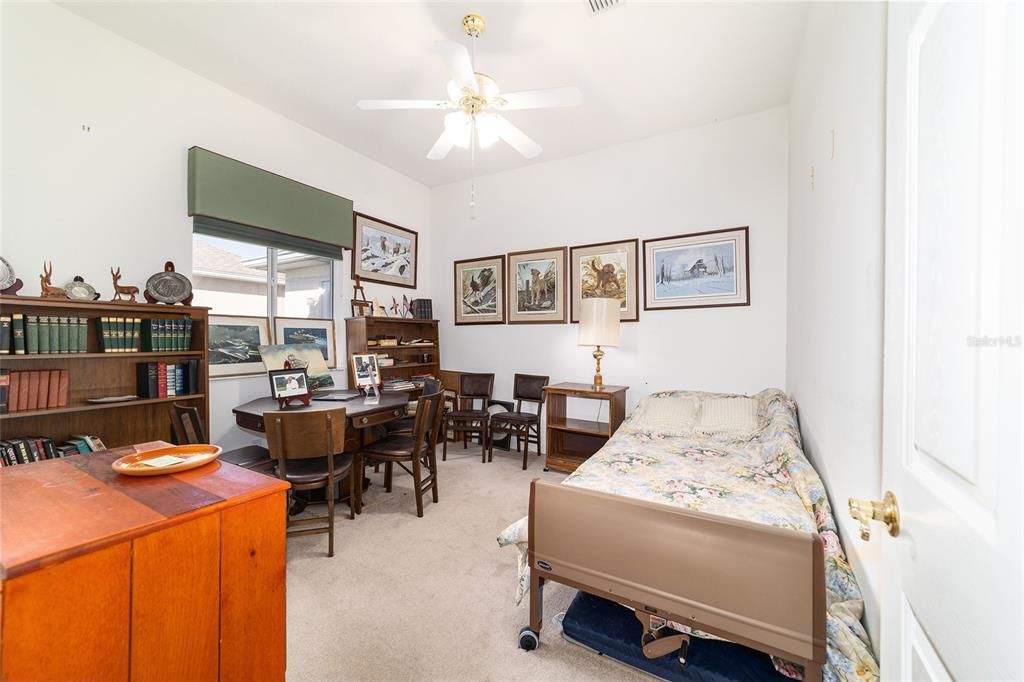 待售: $265,000 (3 贝兹, 2 浴室, 1837 平方英尺)