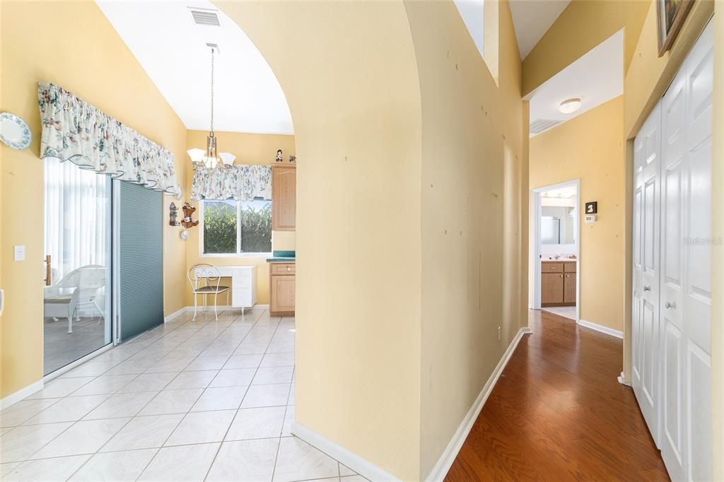 待售: $265,000 (3 贝兹, 2 浴室, 1837 平方英尺)