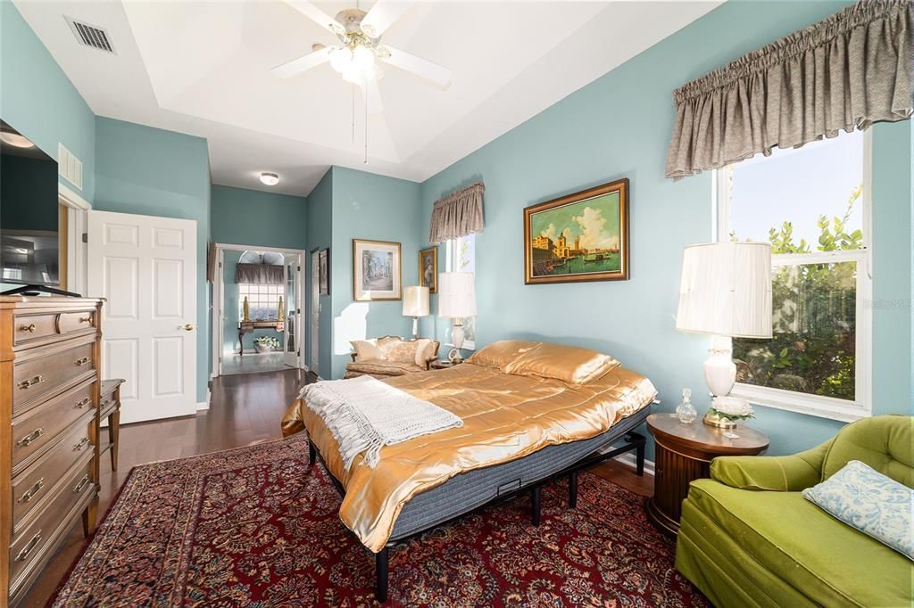 待售: $265,000 (3 贝兹, 2 浴室, 1837 平方英尺)