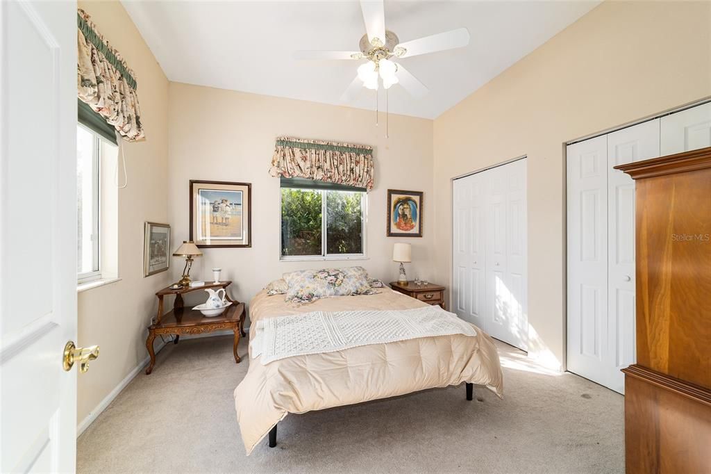 待售: $265,000 (3 贝兹, 2 浴室, 1837 平方英尺)