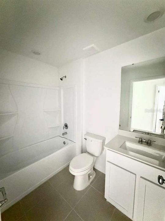 В аренду: $1,700 (3 спален, 2 ванн, 1429 Квадратных фут)