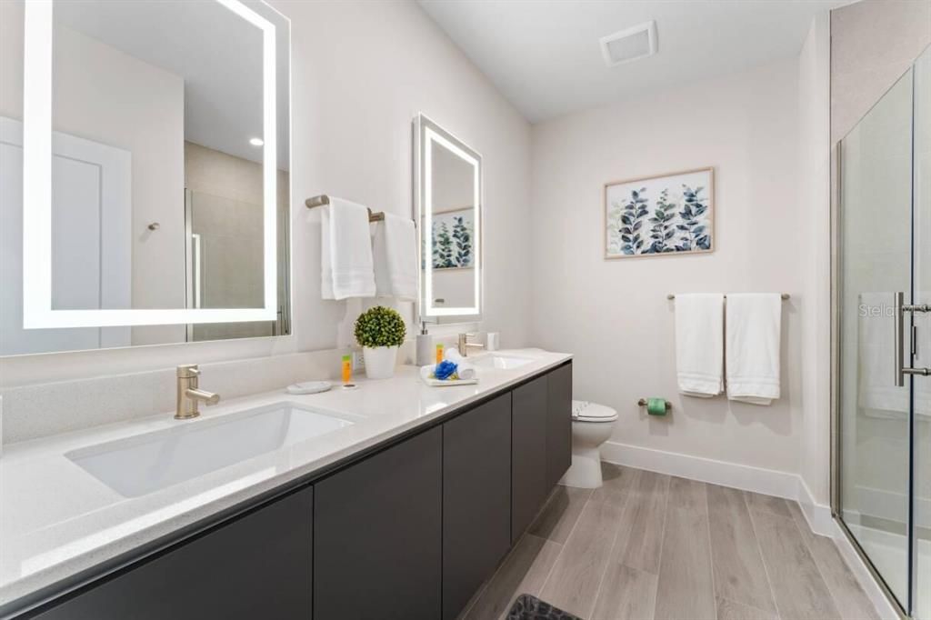 For Sale: $440,000 (3 beds, 3 baths, 1852 Square Feet)