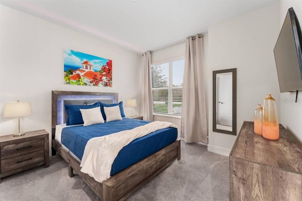 For Sale: $440,000 (3 beds, 3 baths, 1852 Square Feet)