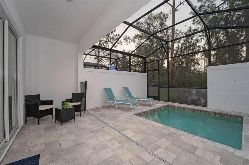 For Sale: $440,000 (3 beds, 3 baths, 1852 Square Feet)