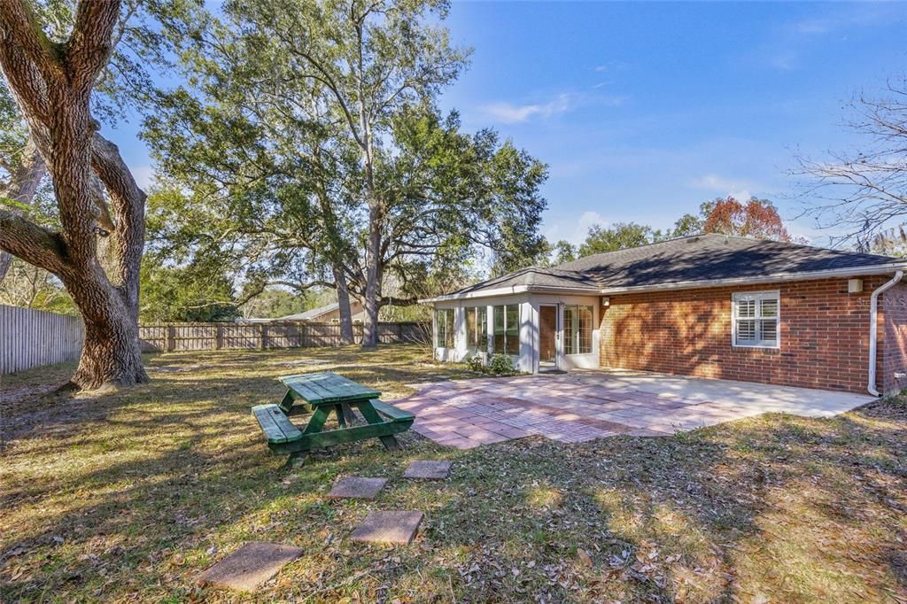 En Venta: $335,000 (3 camas, 2 baños, 1672 Pies cuadrados)