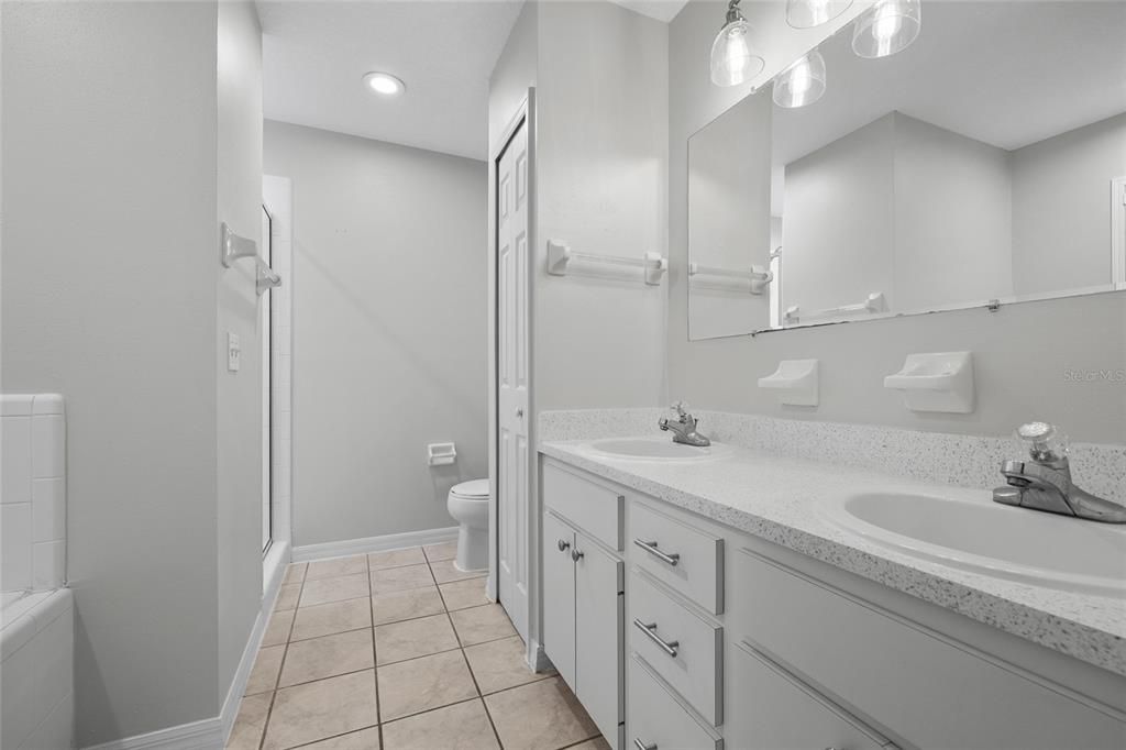 En Venta: $335,000 (3 camas, 2 baños, 1672 Pies cuadrados)