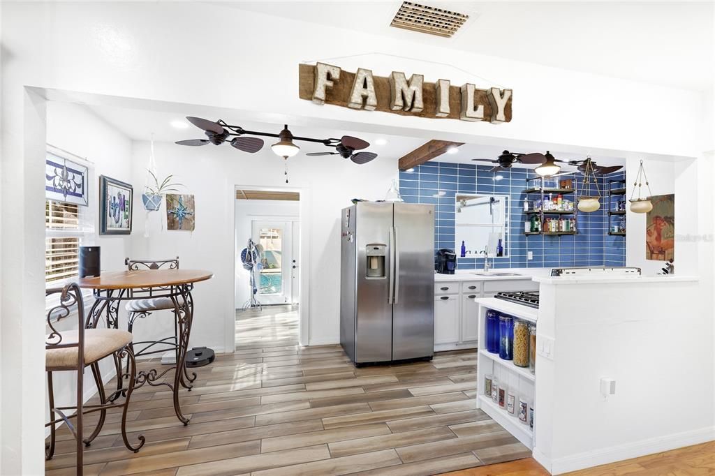 For Sale: $450,000 (3 beds, 2 baths, 1512 Square Feet)