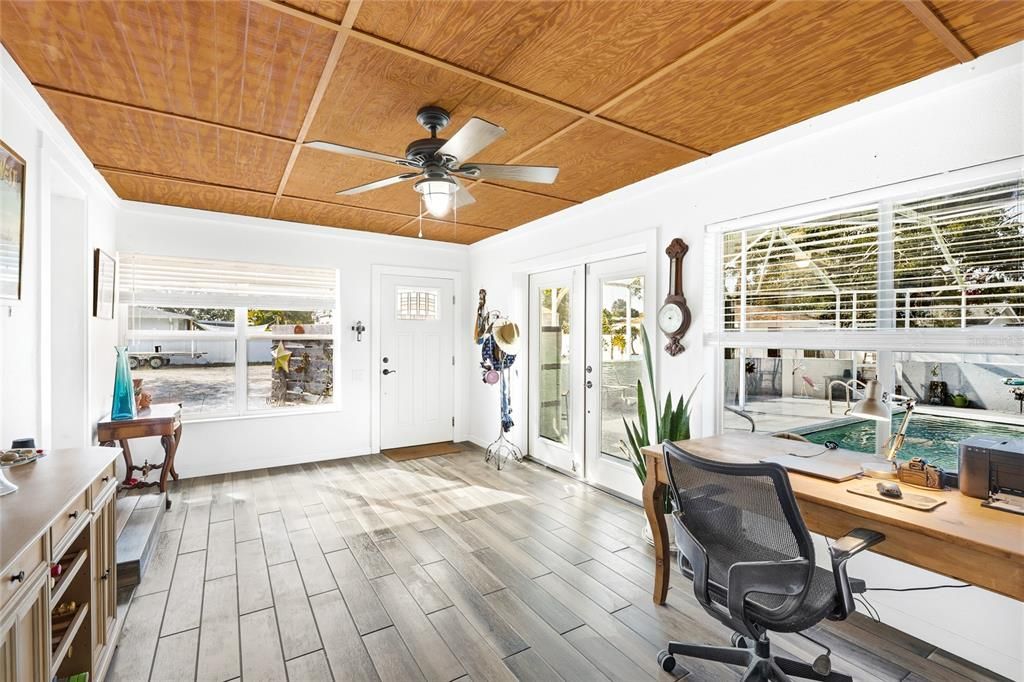 For Sale: $450,000 (3 beds, 2 baths, 1512 Square Feet)