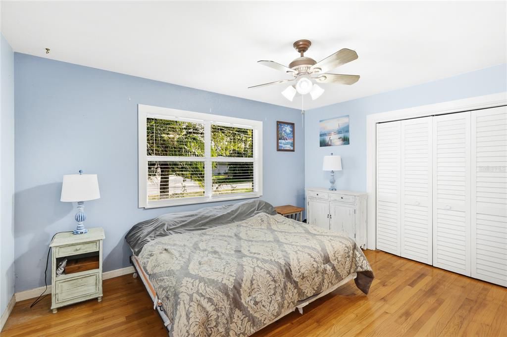 For Sale: $450,000 (3 beds, 2 baths, 1512 Square Feet)