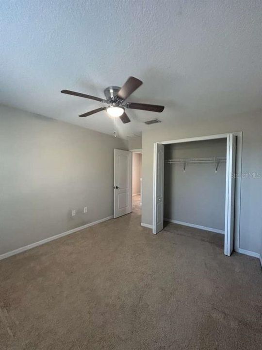 En Renta: $2,450 (4 camas, 3 baños, 1750 Pies cuadrados)