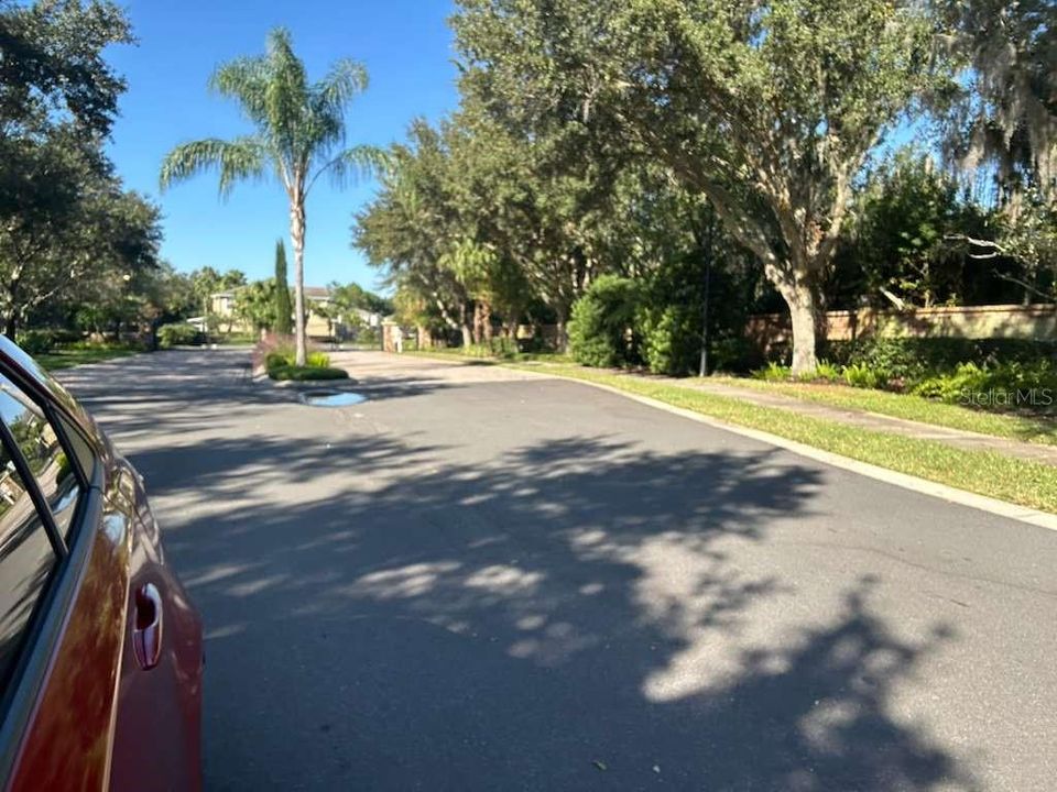 En Renta: $2,450 (4 camas, 3 baños, 1750 Pies cuadrados)