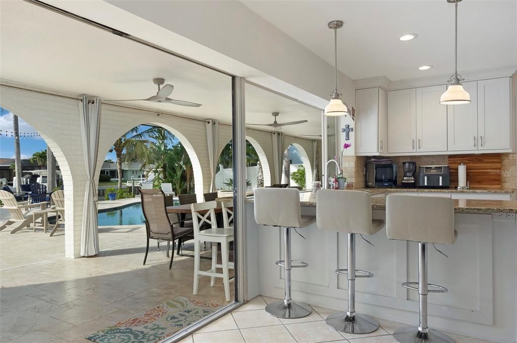 En Venta: $975,000 (3 camas, 2 baños, 1656 Pies cuadrados)