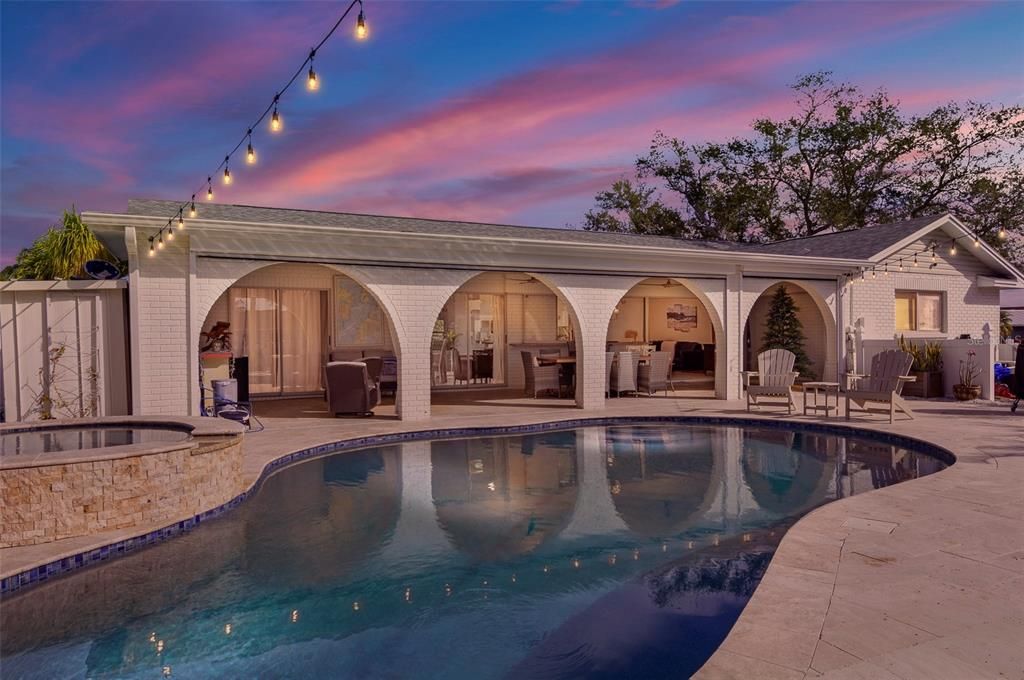 En Venta: $975,000 (3 camas, 2 baños, 1656 Pies cuadrados)