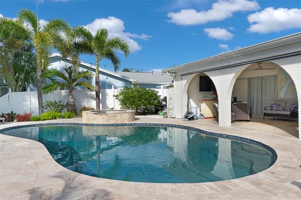 En Venta: $975,000 (3 camas, 2 baños, 1656 Pies cuadrados)