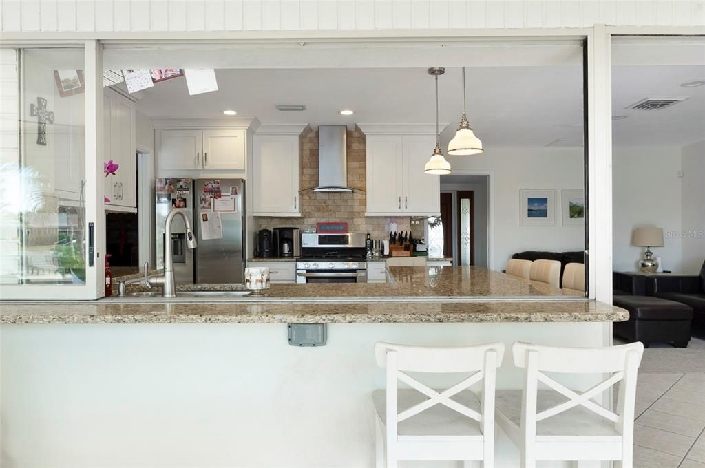 En Venta: $975,000 (3 camas, 2 baños, 1656 Pies cuadrados)