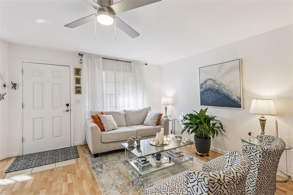 En Renta: $1,600 (2 camas, 1 baños, 867 Pies cuadrados)