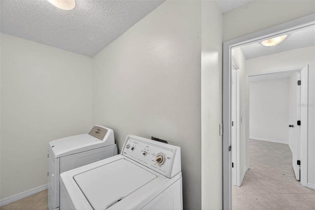 待售: $274,900 (3 贝兹, 2 浴室, 1367 平方英尺)