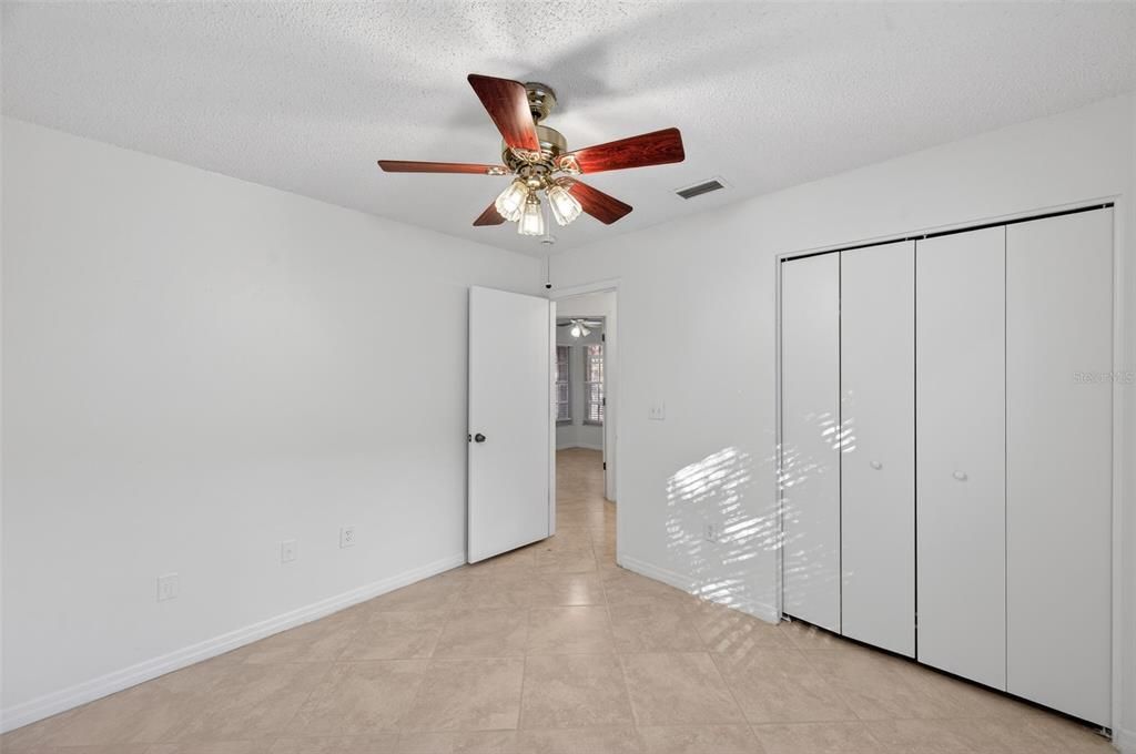 待售: $274,900 (3 贝兹, 2 浴室, 1367 平方英尺)