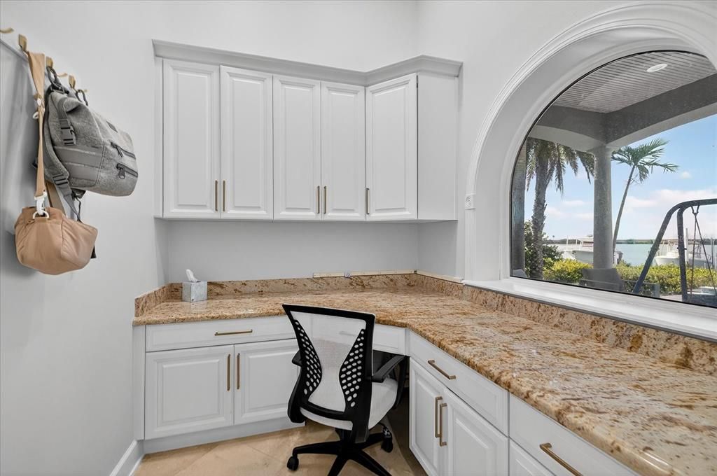 For Sale: $3,950,000 (4 beds, 4 baths, 4440 Square Feet)