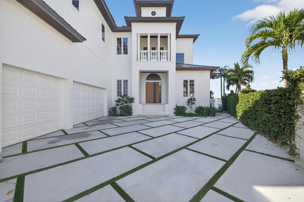For Sale: $3,950,000 (4 beds, 4 baths, 4440 Square Feet)