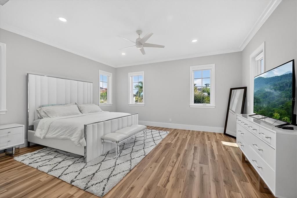 For Sale: $3,950,000 (4 beds, 4 baths, 4440 Square Feet)