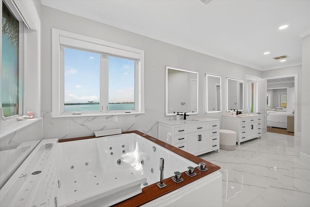 For Sale: $3,950,000 (4 beds, 4 baths, 4440 Square Feet)