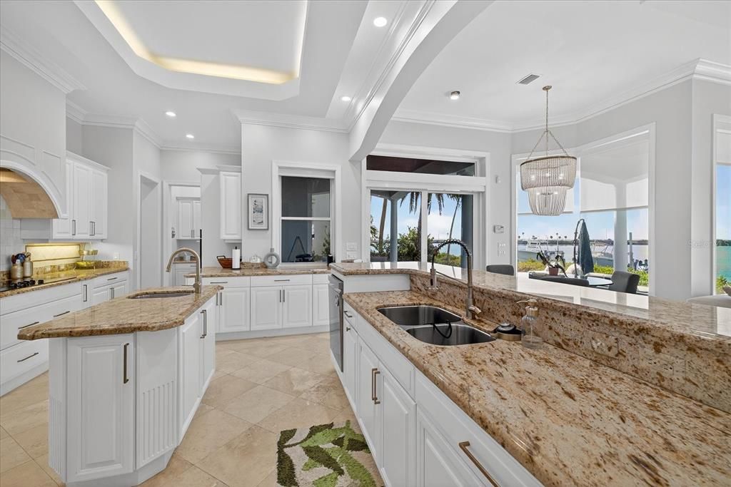 For Sale: $3,950,000 (4 beds, 4 baths, 4440 Square Feet)