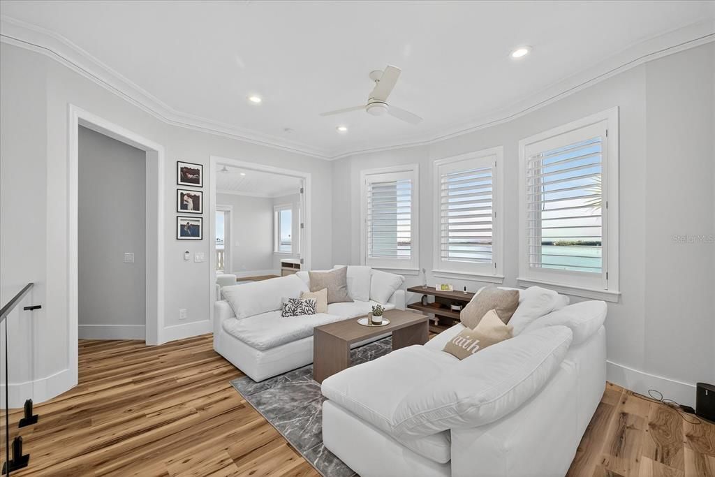 For Sale: $3,950,000 (4 beds, 4 baths, 4440 Square Feet)